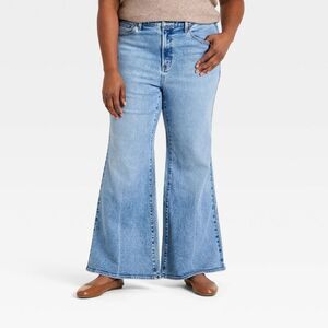Universal Thread - Women's Highest-Rise 70's Flare Jeans - Universal  Light Wash